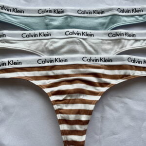 Dámská tanga Calvin Klein QD3587E CAROUSEL 3 ks